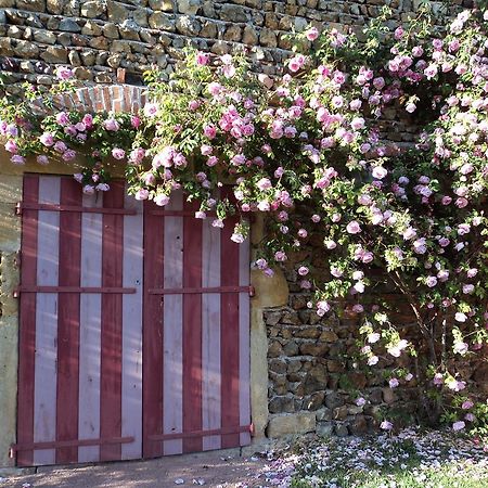 Chambres d'Hôtes La Vie en Roses Iguerande Exterior foto